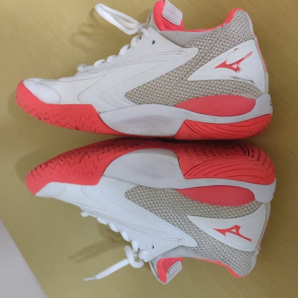 Mizuno Wave Impulse Women Tennis 7.5 - Picture 5 of 6